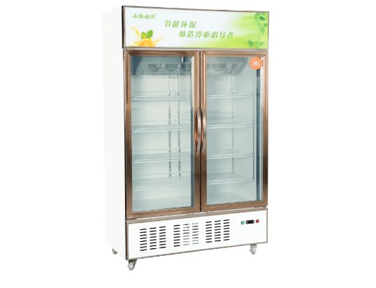 كيف يمكن لـ Cooler Showcases تحسين عرض المنتج وزيادة نية الشراء لدى العملاء؟